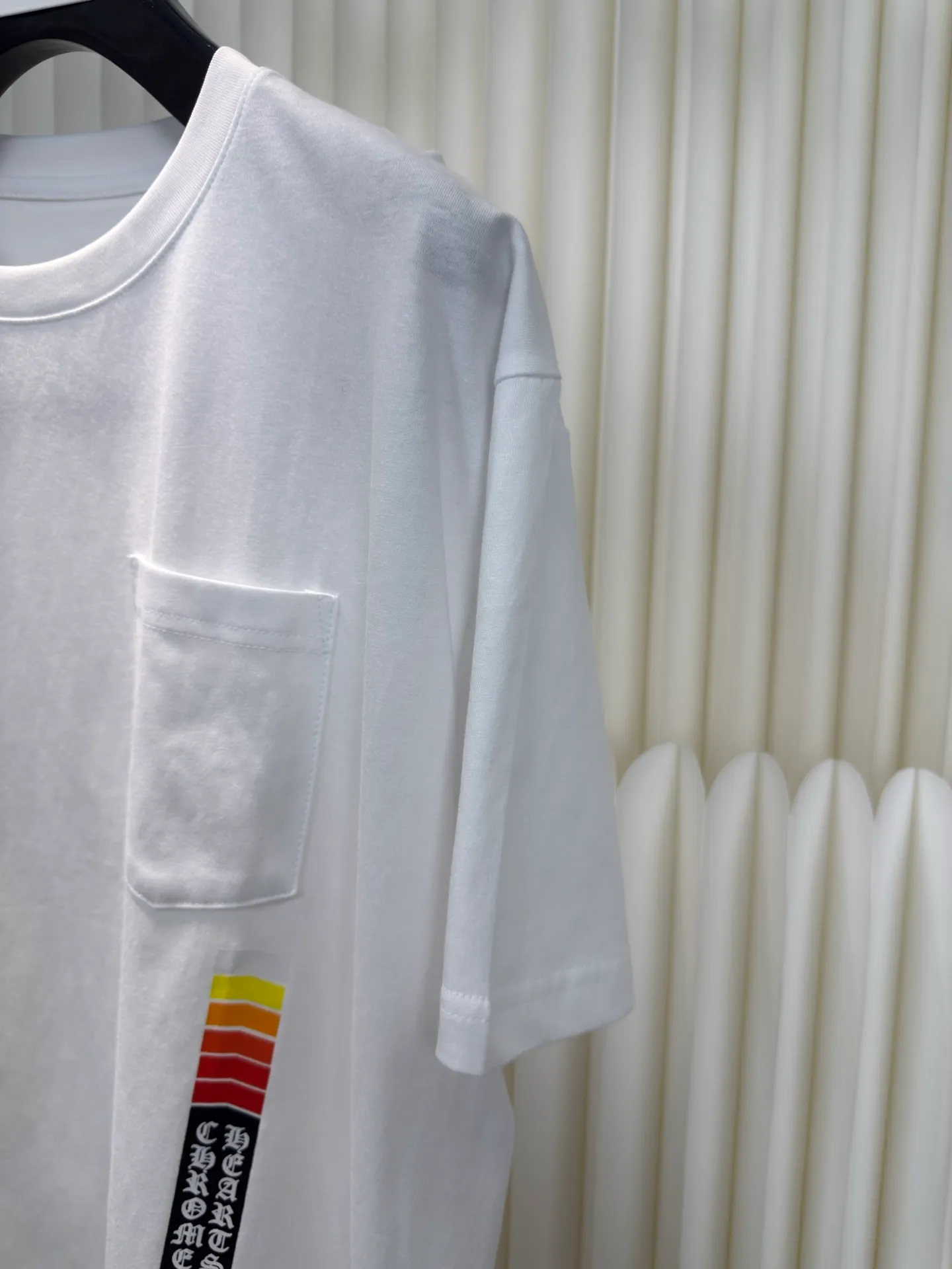 P240 Chrome Hearts Energy Bar Short Sleeves Authentic Open Edition - Physical Counter - Top Luxury Quality 🆚 Instant sale of all editions on the market Fabric is made of 26 weave 200g cotton material Printing is ink printing Customized accessories Size S M L